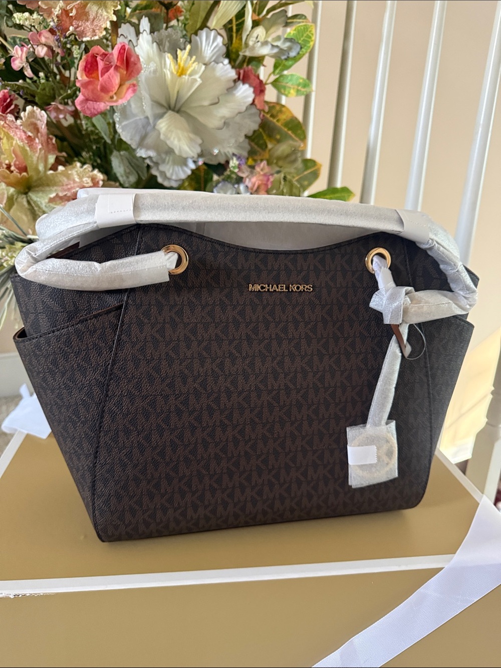 Michael Kors Jet Set Travel Large Chains Shouder Tote11x10